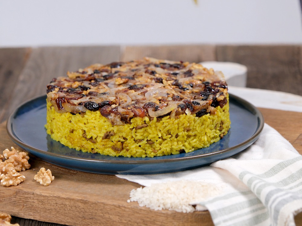 Soğan Ta&ccedil;lı Cevizli Pilav Tarifi