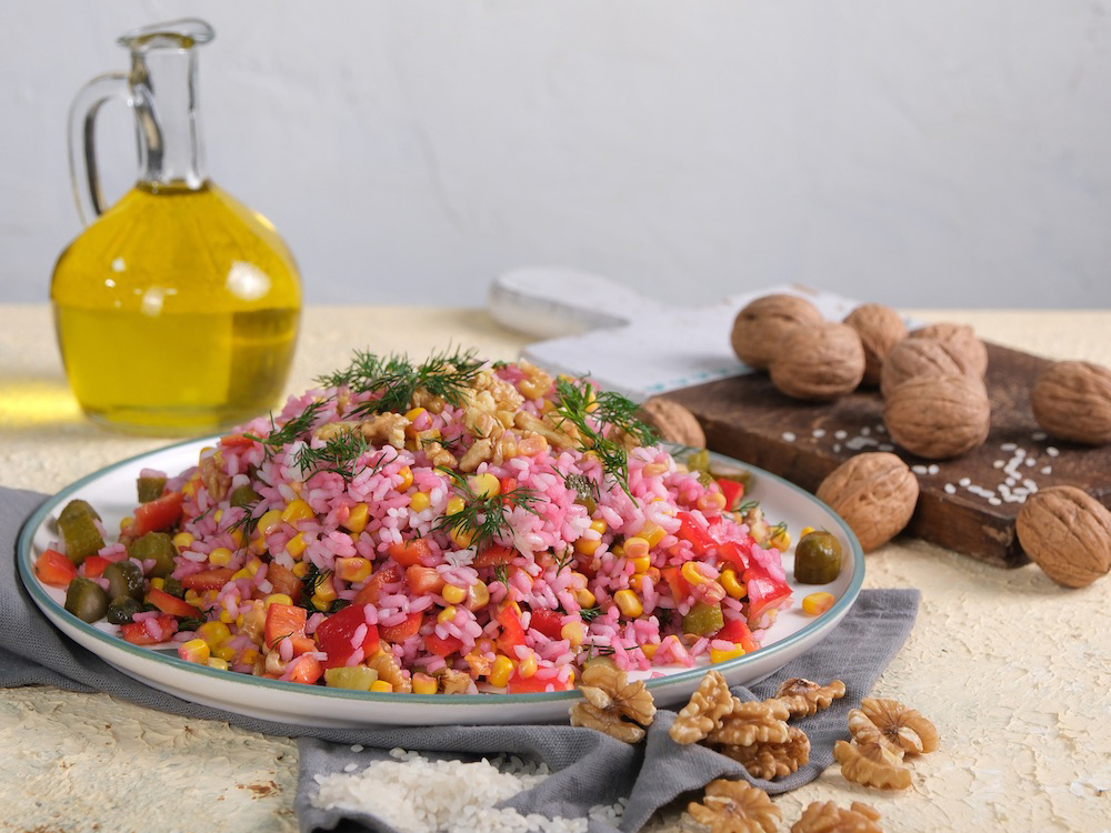 Pratik Pirin&ccedil;li Cevizli Salata Tarifi